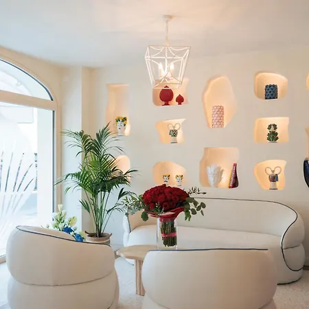 호텔 A'mare Boutique &