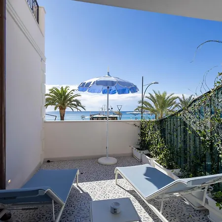 호텔 A'mare Boutique & 피에트라리구레