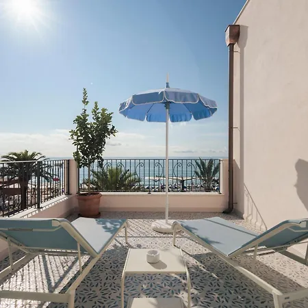 Hotel A'mare Boutique & 3*