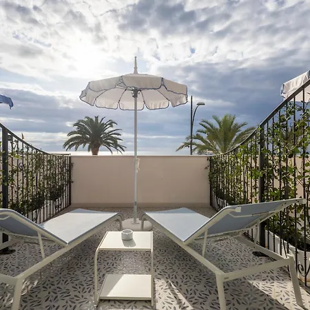 A'mare Boutique & 3*