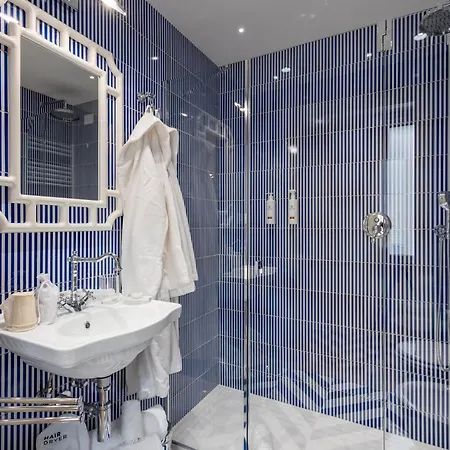 A'mare Boutique & Пьетра-Лигуре