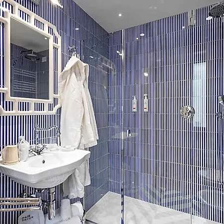 Hotell A'mare Boutique & 3*