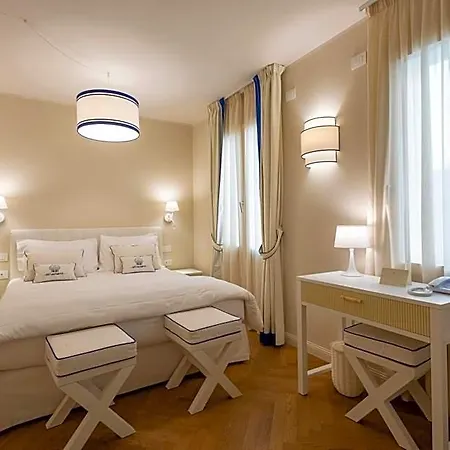 A'mare Boutique & Hotell 3*
