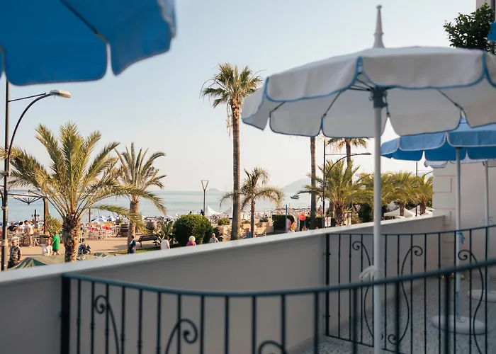 A'mare Boutique & 3* ピエトラ・リーグレ