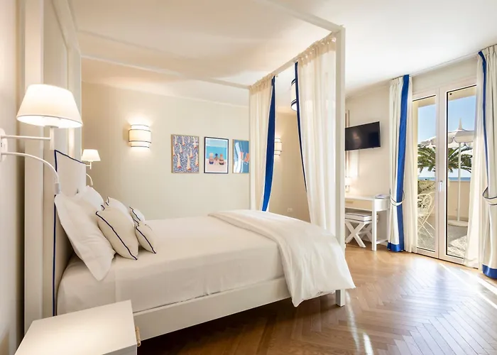 A'mare Boutique & 3* ピエトラ・リーグレ