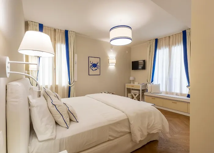 A'mare Boutique & 3*