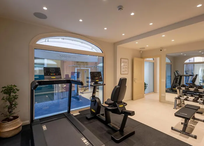 A'mare Boutique & 3*